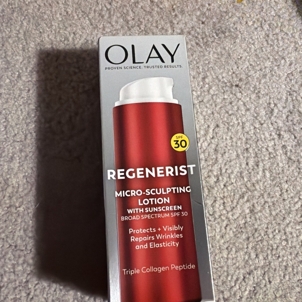 Olay Regenerist Micro-Sculpting Lotion with Sunscreen SPF 30 - 1.7oz